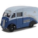 Oxford Diecast 76CM004 CO-OP  Laundry Commer Q25 Van